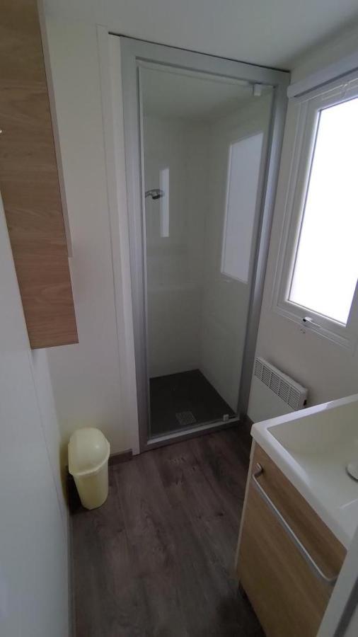 Mobil Home Camping **** Canet En Roussillon Exterior photo
